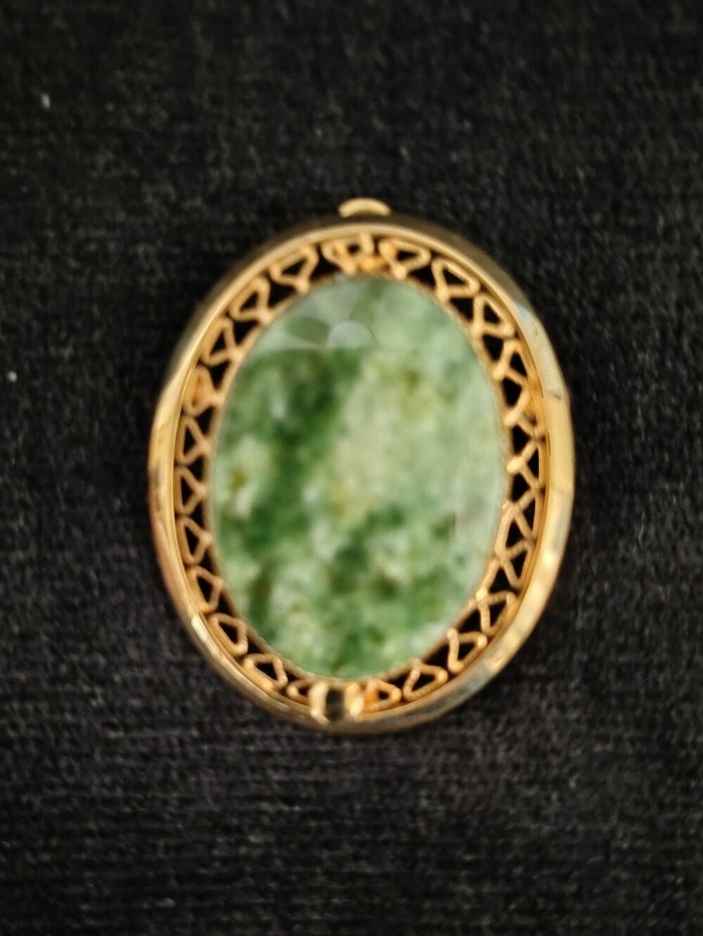 Vtg. Sarah Coventry Brooch-Pendant  Oval Green Nephrite Jade Stone